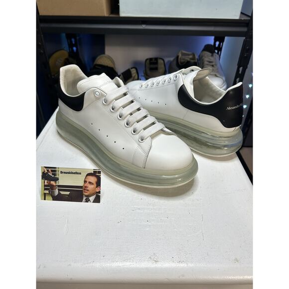 Athletic_Shoes
